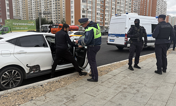 На юго-востоке столицы полицейские провели рейд по пресечению нарушений правил дорожного движения и незаконных перевозок граждан